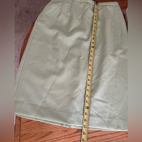Pendleton 100% Silk Skirt Suit Size 12 Color Light Green Career Formal - Picture 11 of 15